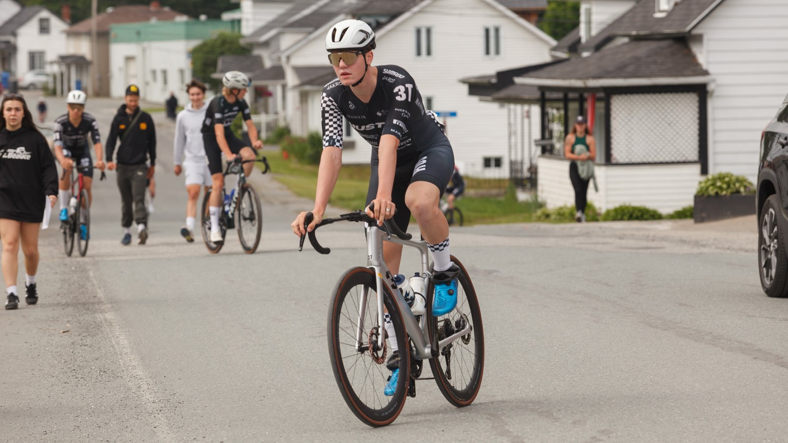 Les 21 équipes du Tour de Beauce se sont élancées ce matin