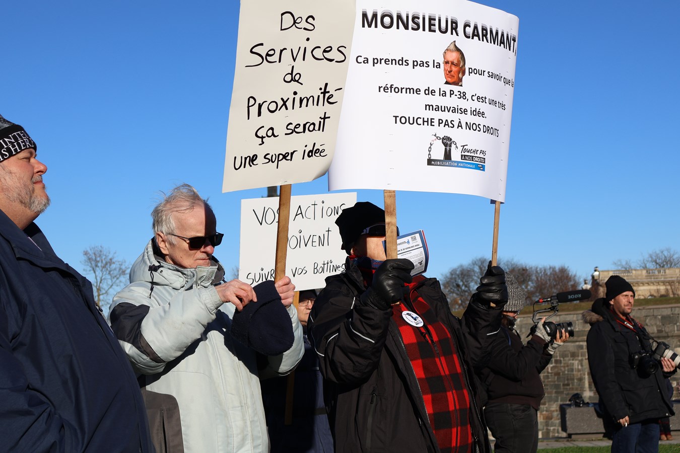 Lancement de la campagne « Touche pas à nos droits ! »