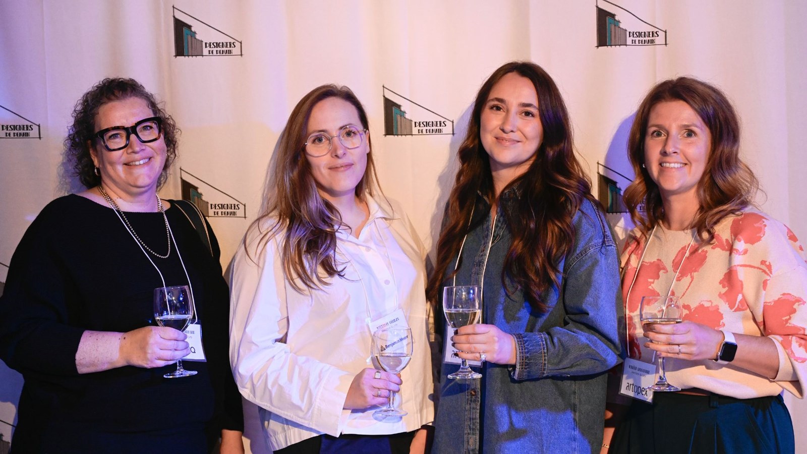Les membres du jury: Geneviève Hamelin (Hamelin Design), Laurence Gélinas (Benjamin Moore), Mégane Pouliot et Mylène Larochelle (Artopex).