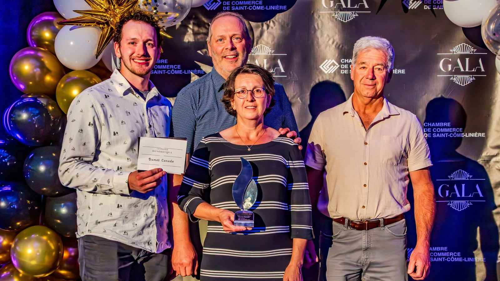 Prix honorifique: Dumas Canada
