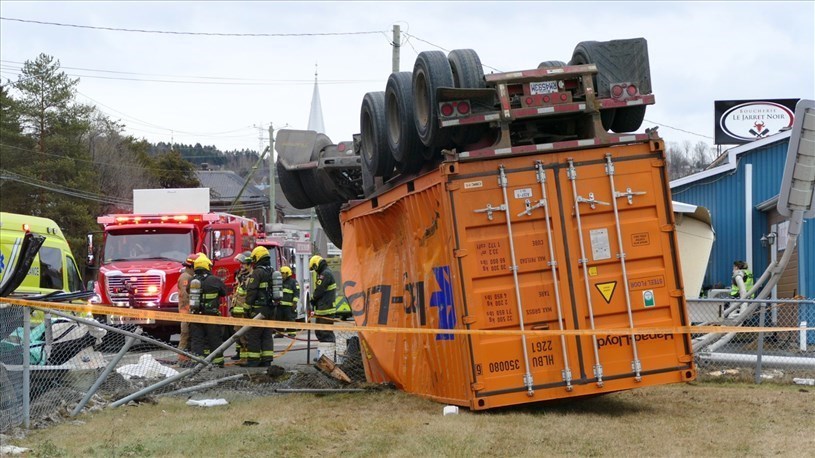 Scène de l'accident du 18 décembre 2024, à Vallée-Jonction, qui a coûté la vie à Alexandra Poulin. Le camion était conduit par Mohsan Ihsanullah. L'homme de 40 ans est accusé de négligence criminelle causant la mort, et de conduite dangereuse.