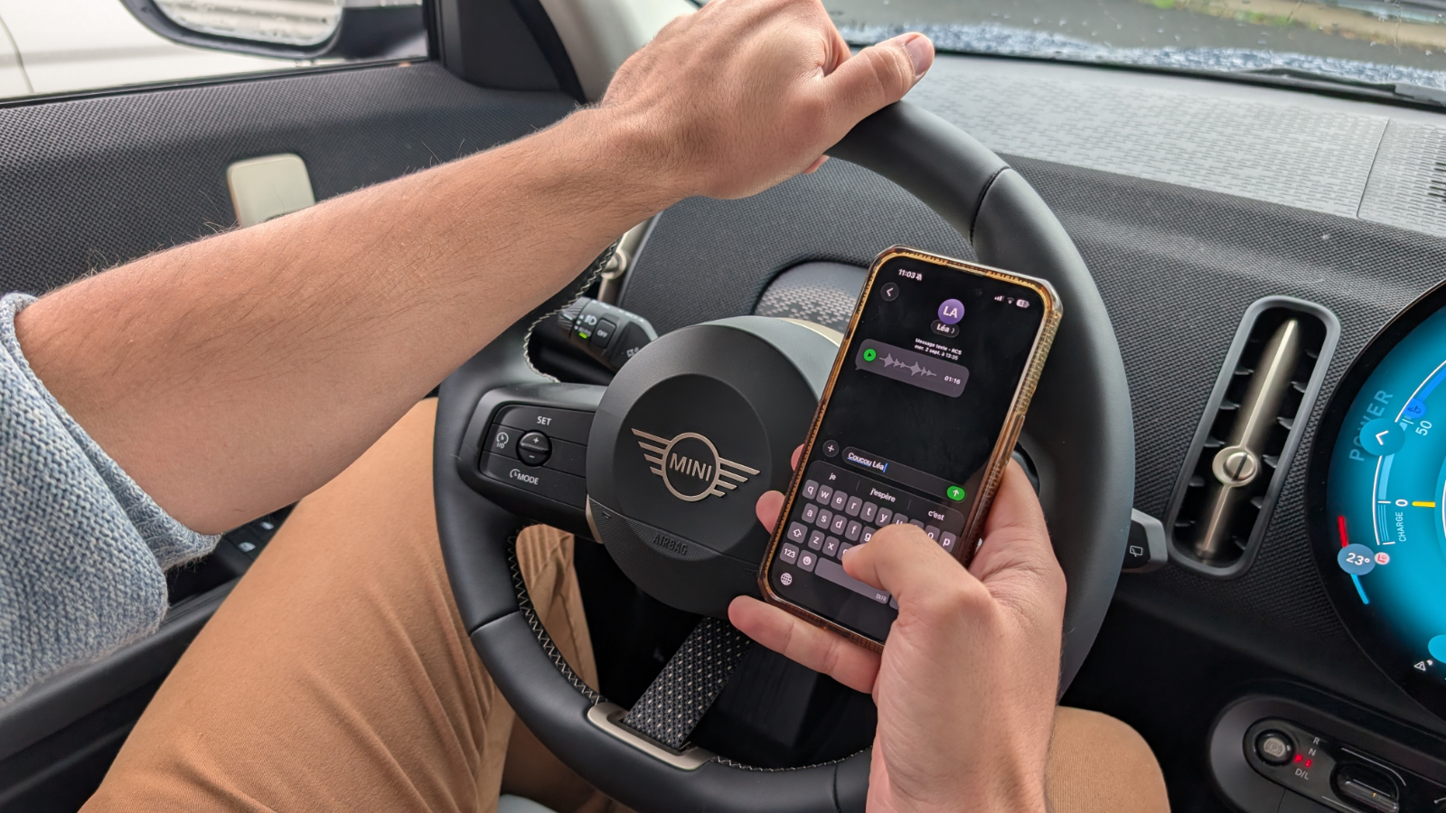 Deux conducteurs interceptés pour l'usage du cellulaire au volant