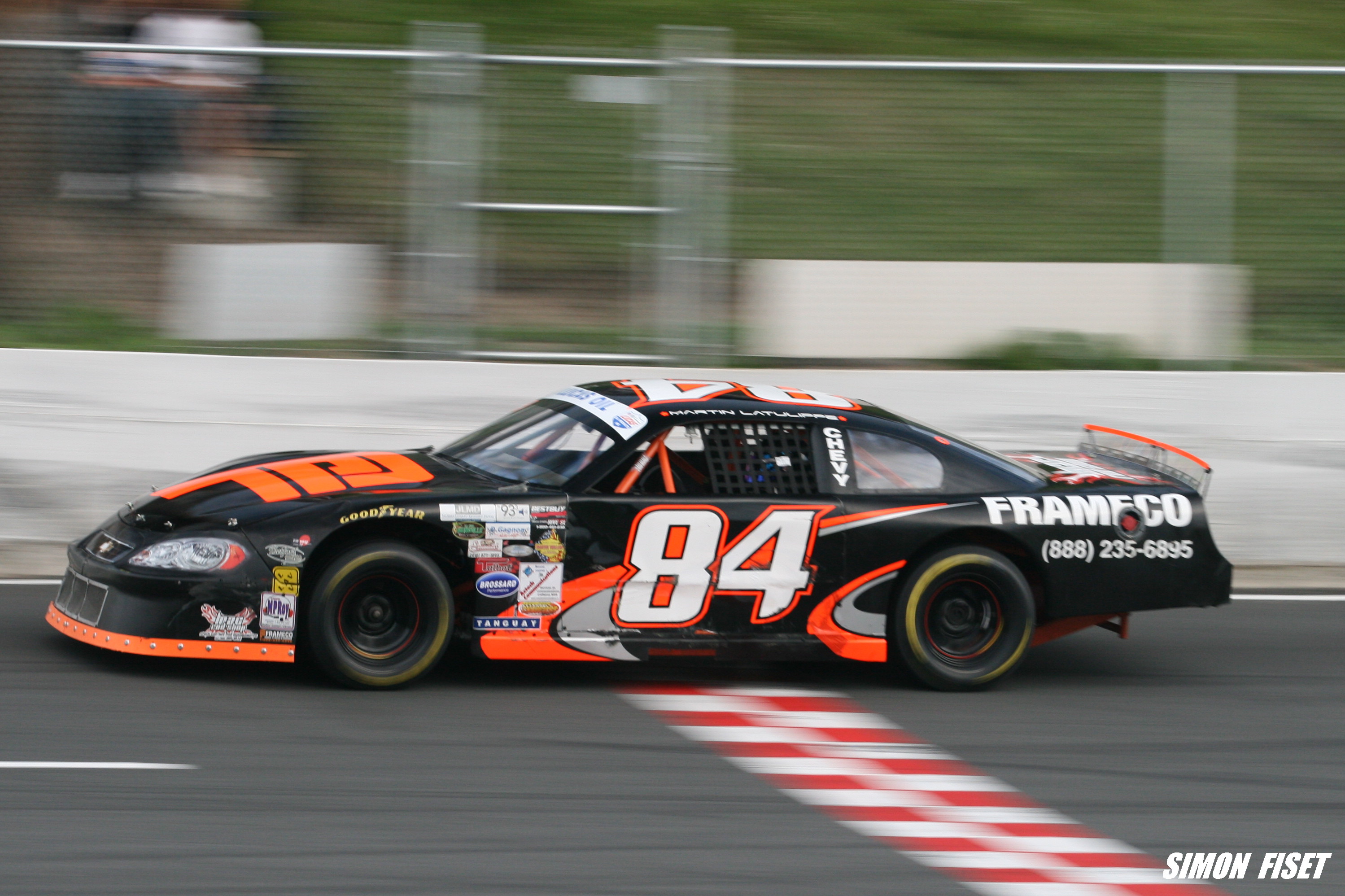 Martin Latulipe finish line