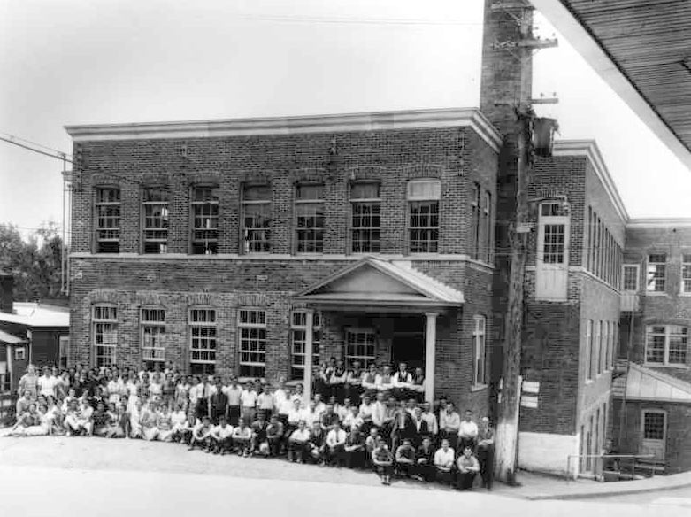 Employés de la St-Georges Shoes en 1940