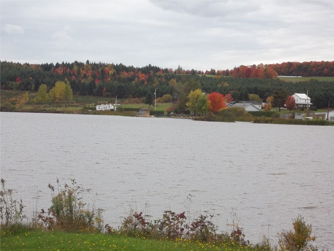 LAC AUX GRELOTS