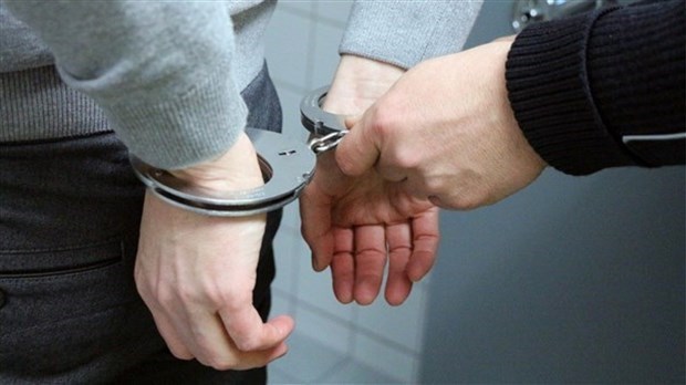Arrestations à Mandeville, production de drogues