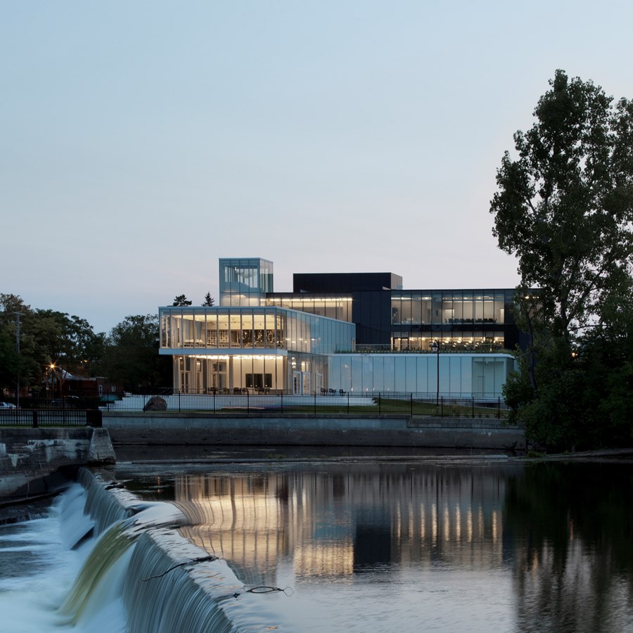  À lui seul, le Bal du MAJ permet d’amasser annuellement plus de la moitié des revenus philanthropiques de la Fondation du Musée d’art de Joliette. 
