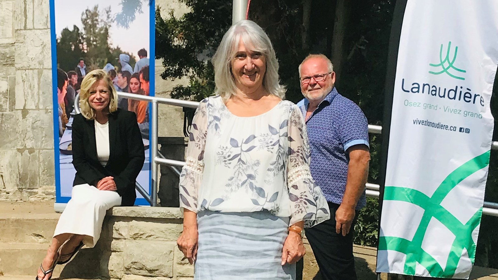 Caroline Proulx, ministre du Tourisme, ministre responsable de la région de Lanaudière et députée de Berthier, Agathe Sauriol, présidente de Tourisme Lanaudière, Normand Grenier, président de la Table des préfets de Lanaudière