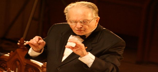 L’abbé Thompson a achevé son œuvre