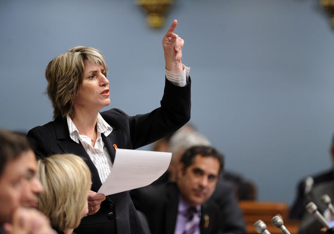 Danielle Saint-Amand envoie «chier» la ministre Martine Ouellet