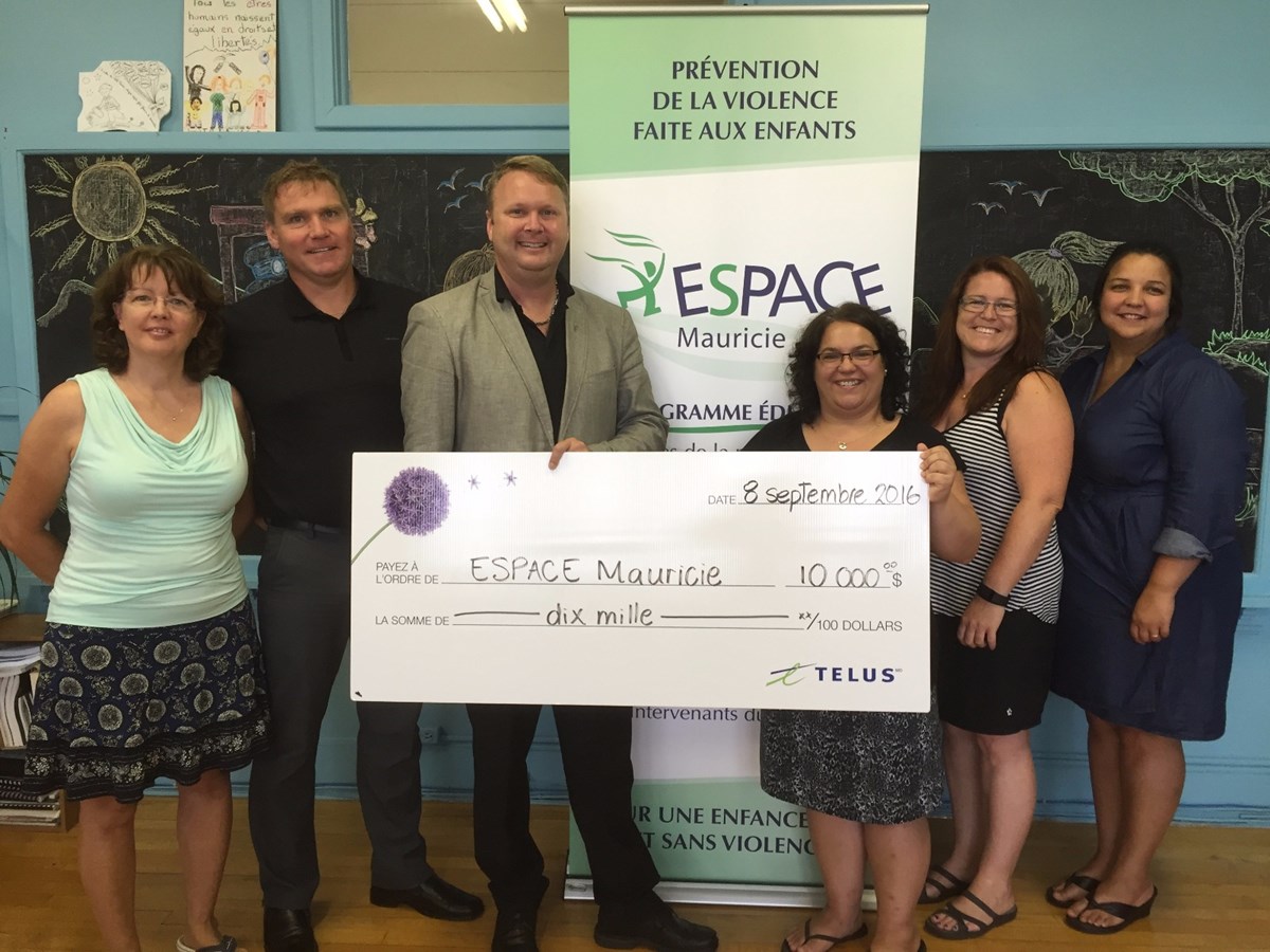 ESPACE Mauricie reçoit 10 000$ de Telus  pour son projet « La prévention, ça marche! »