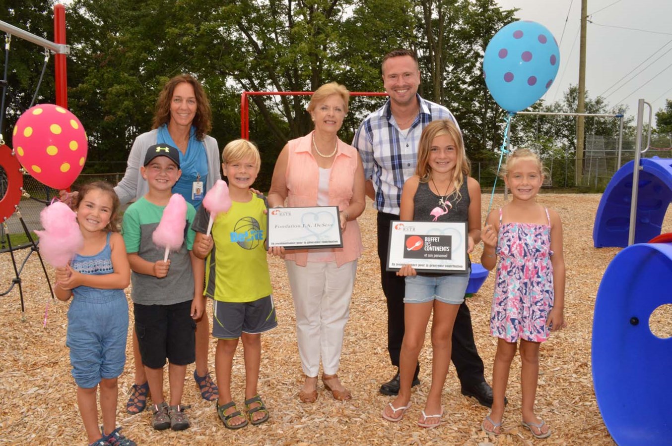 Une nouvelle aire de jeux pour les enfants  du Centre Arc-en-ciel de Trois-Rivières