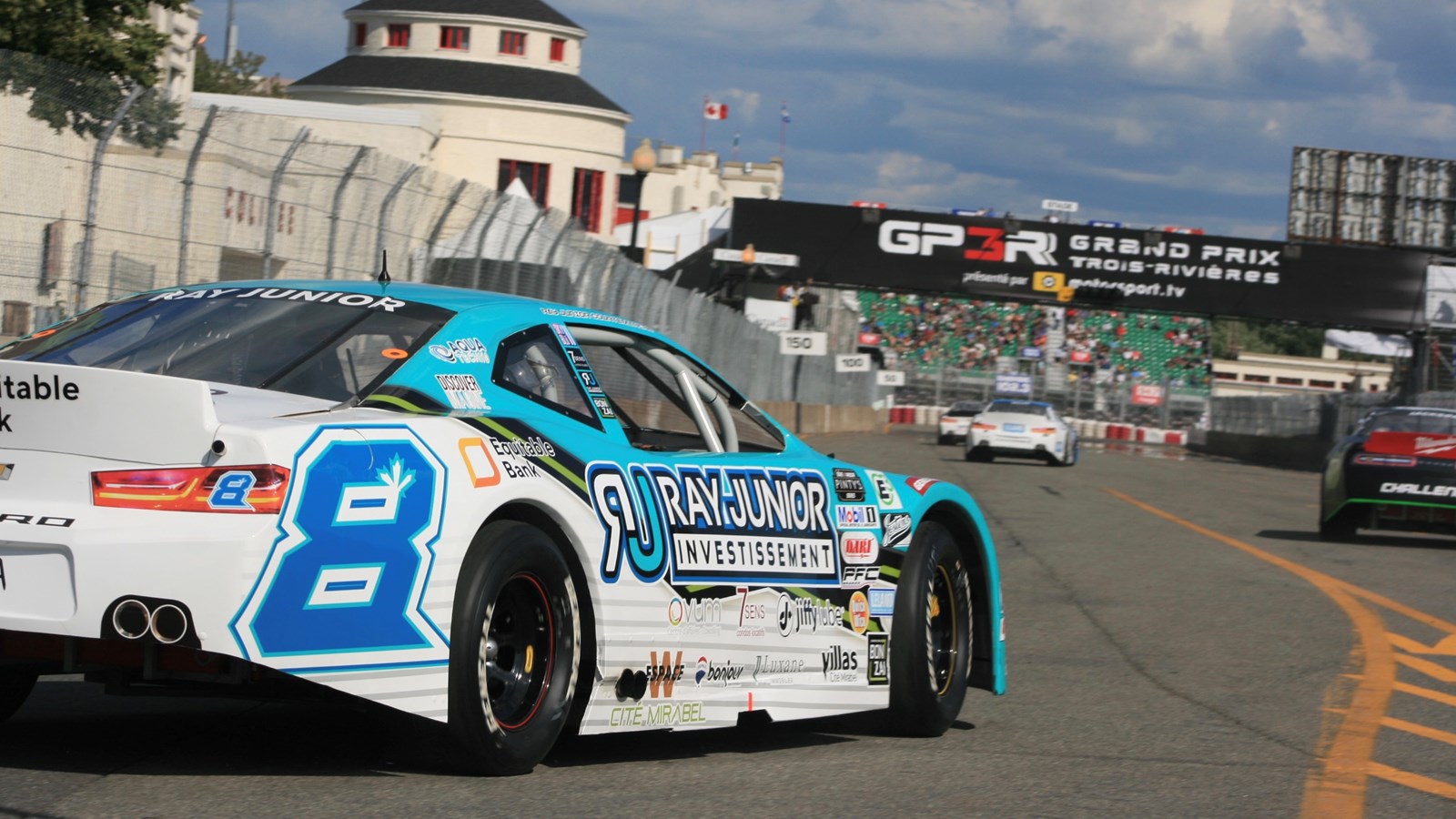 Le pilote Ray Junior Courtemanche de retour sur les circuits
