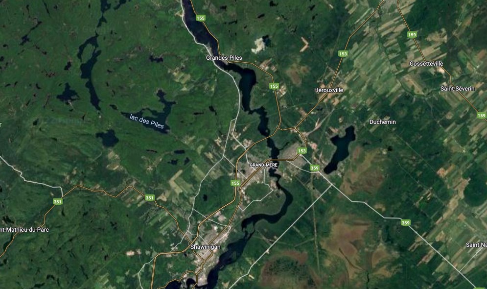 La rivière Saint-Maurice entre les secteurs Saint-Jean-des-Piles et Shawinigan/Shawinigan-Sud.