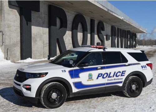 Un homme tente de s'introduire par effraction sur la rue René-Gagnier