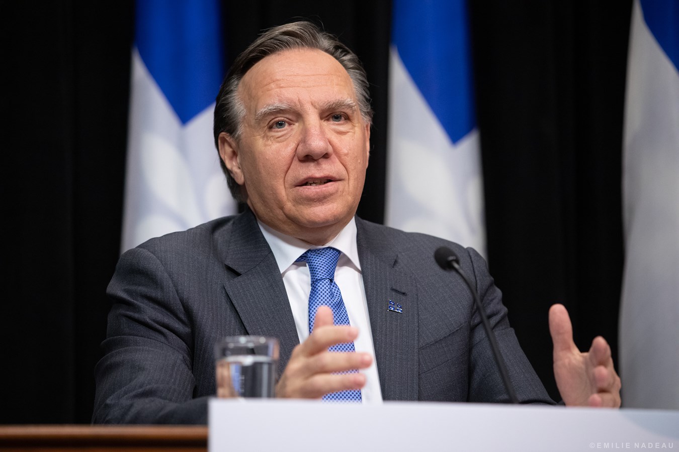 Le contrôle de la pandémie va mieux chez nous qu’ailleurs, affirme François Legault