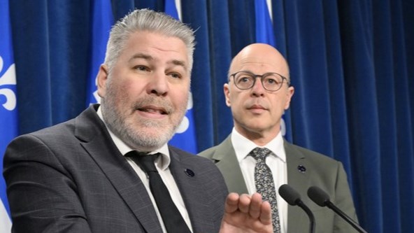 Coupes en éducation: une pétition de 28 000 noms sur le site de l'Assemblée nationale