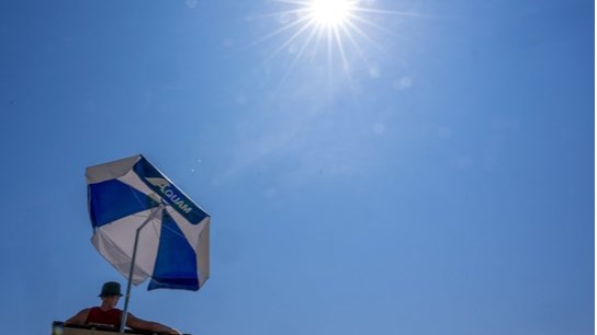 La vague de chaleur se poursuit au Québec, en Ontario et dans l'Atlantique