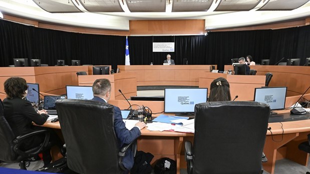 Le bras droit de Legault n'aurait pas lu le document sur le dépassement de 222 M$