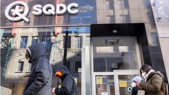 Environ la moitié des succursales de la SQDC fermeront plus tard le week-end