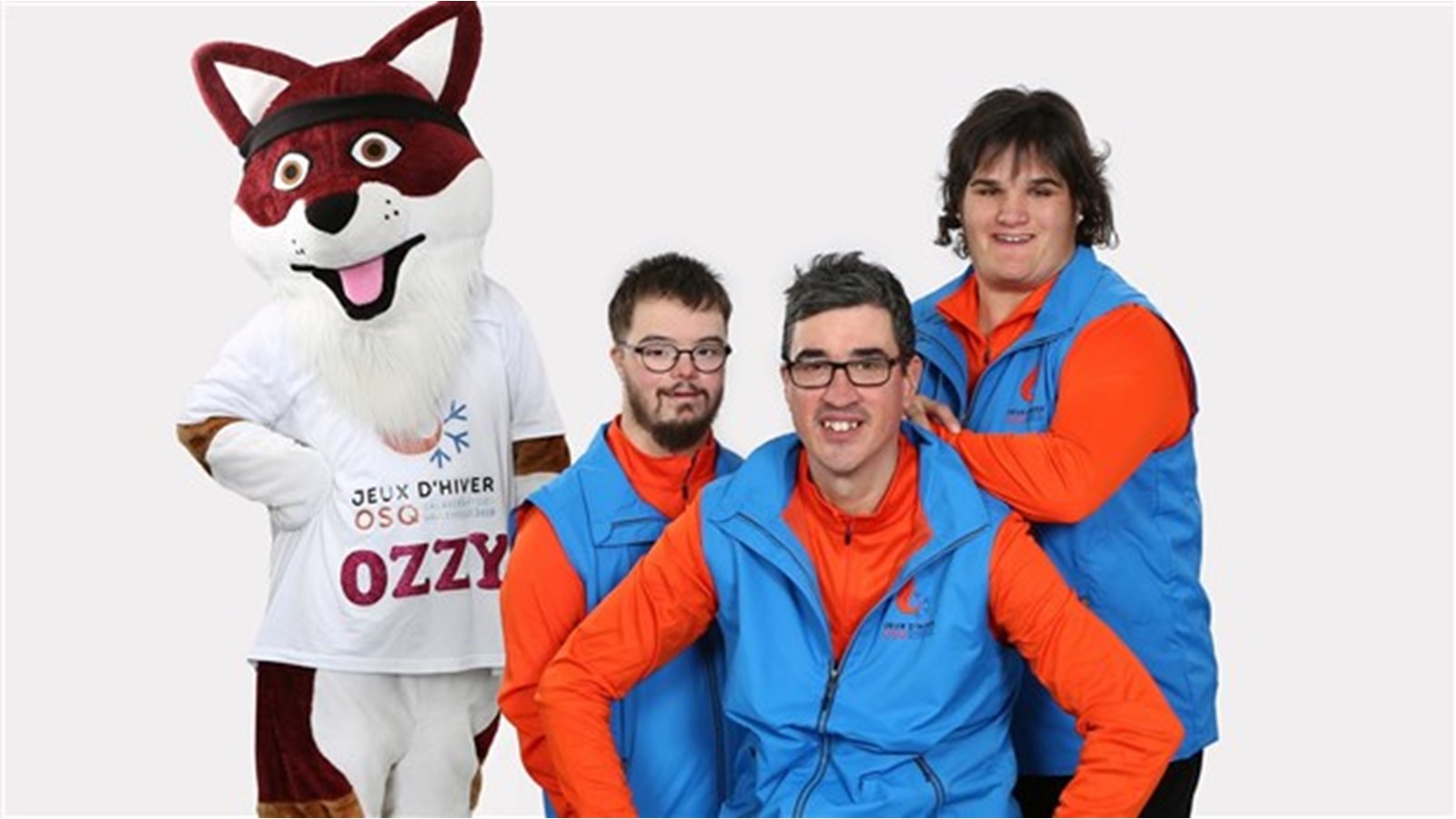 Trois athlètes sont les ambassadeurs des Jeux 2019, en compagnie d'Ozzy, la mascotte officielle.