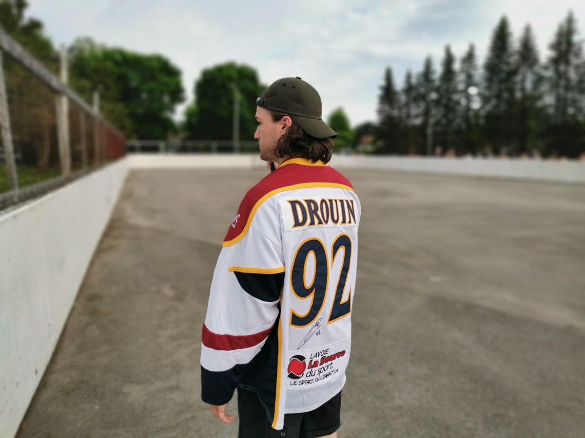 1200 personnes se rassemblent pour Jonathan Drouin