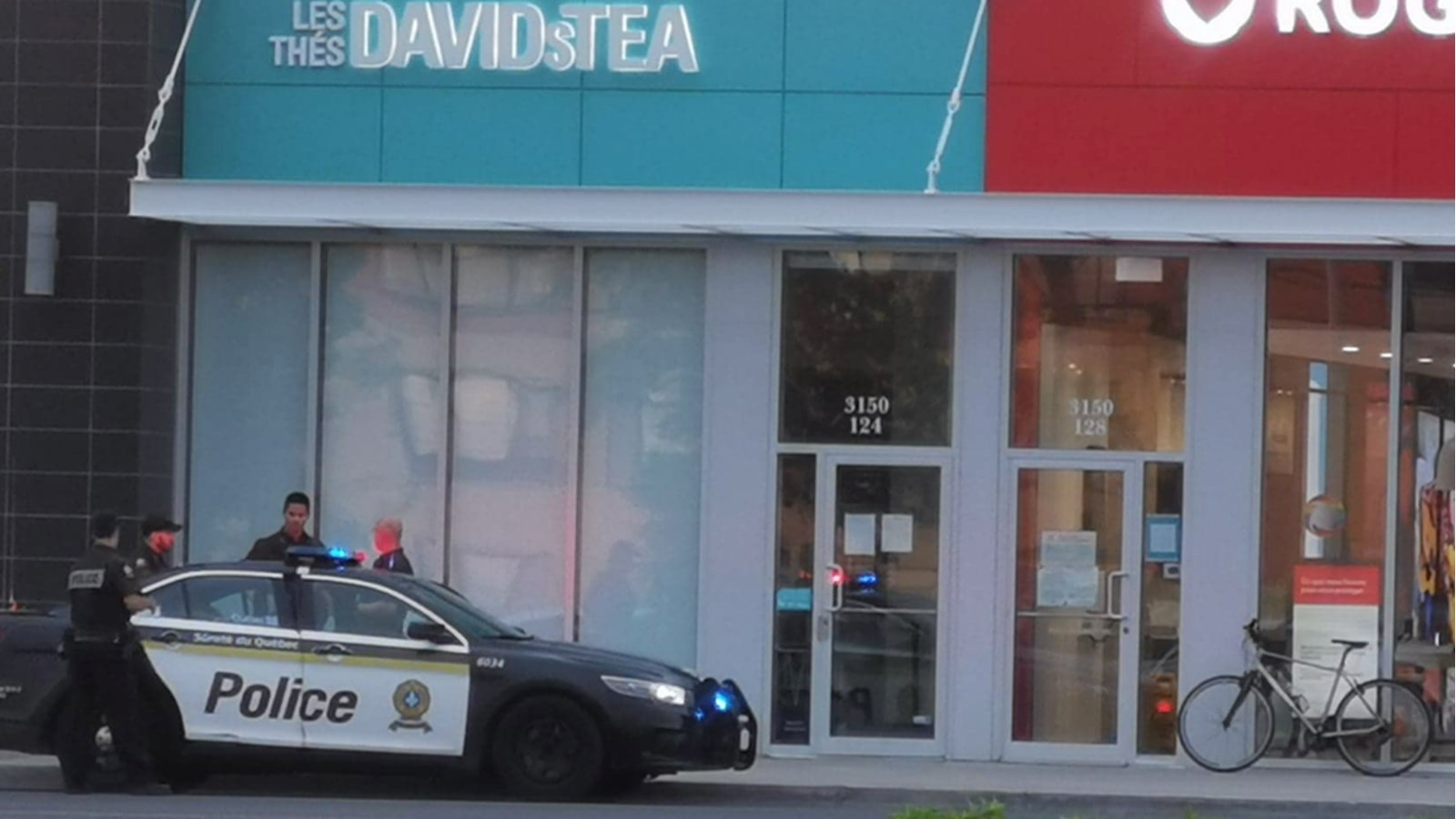 Intervention de la SQ dans un commerce de Vaudreuil-Dorion