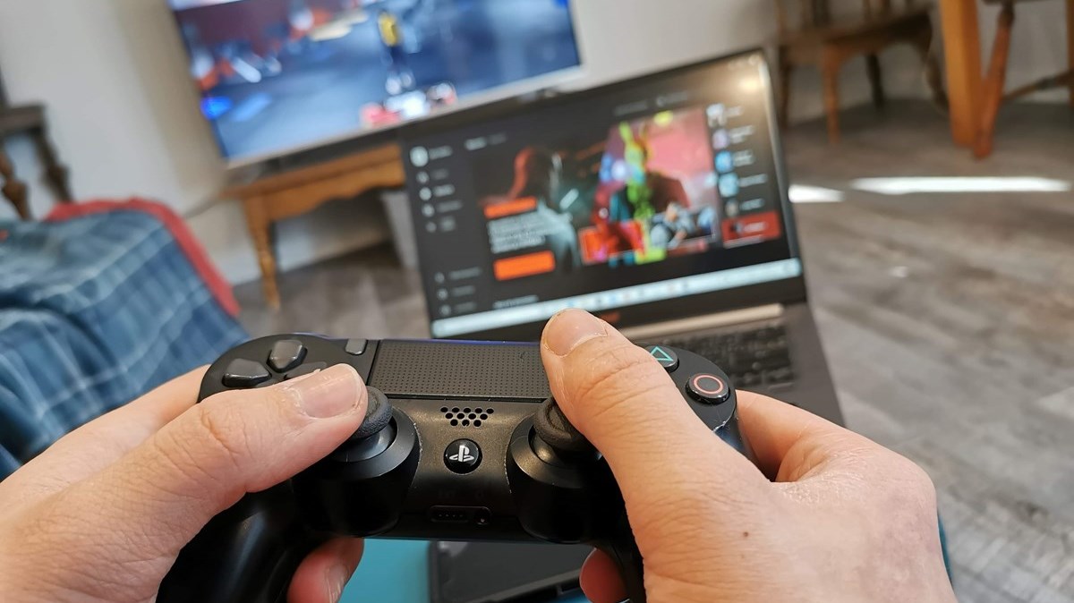 Pandémie en ligne chez les jeunes de la région