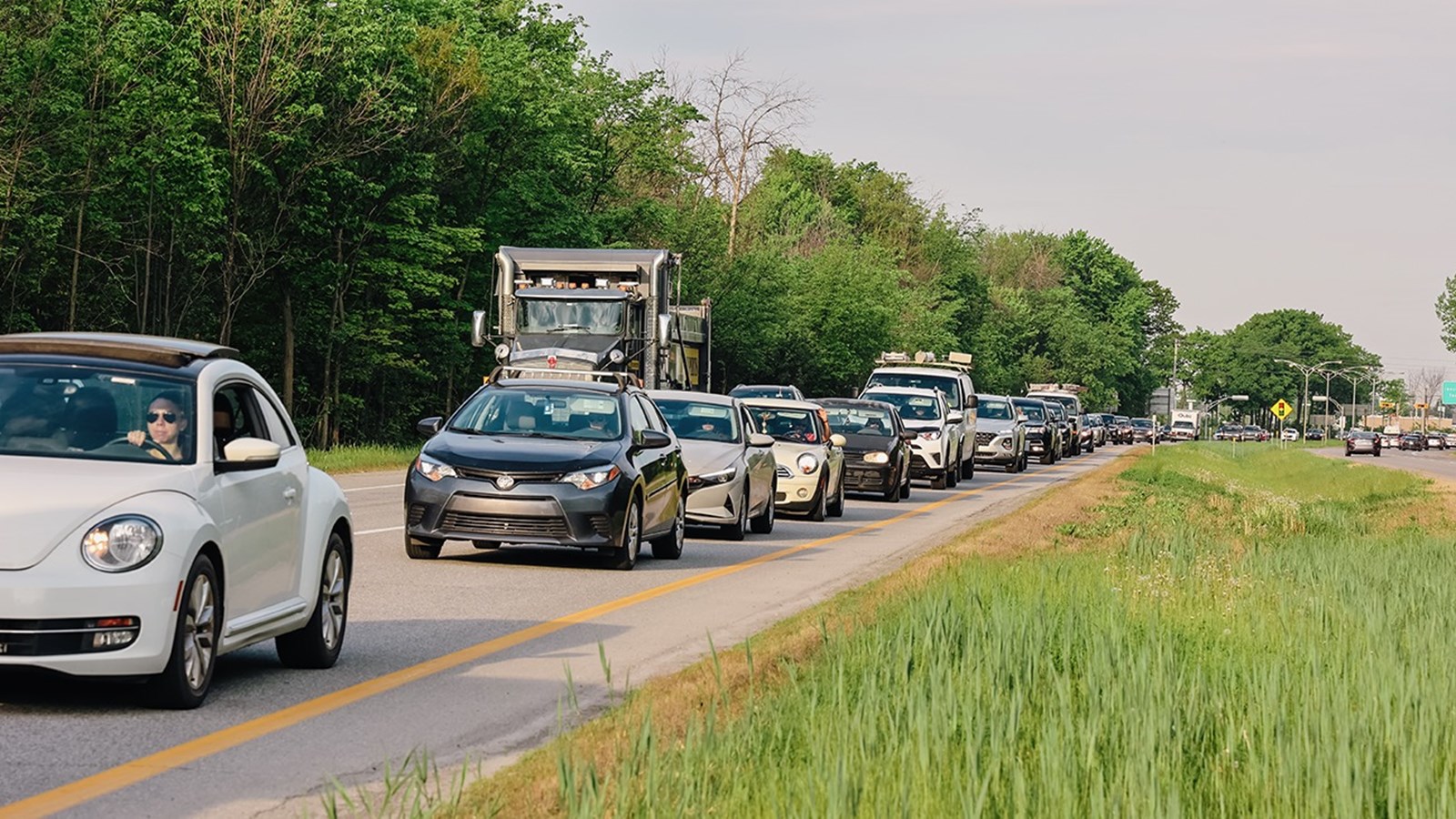 La circulation était lourde ce matin sur l'autoroute 20 à Pincourt