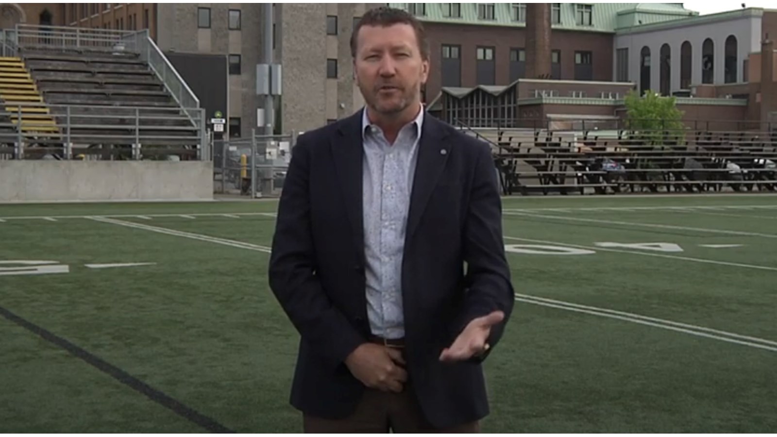 Marc Rémillard, directeur général du Collège de Valleyfield s'est dit heureux de savoir que la vie reprendra entre les murs de l'établissement cet automne