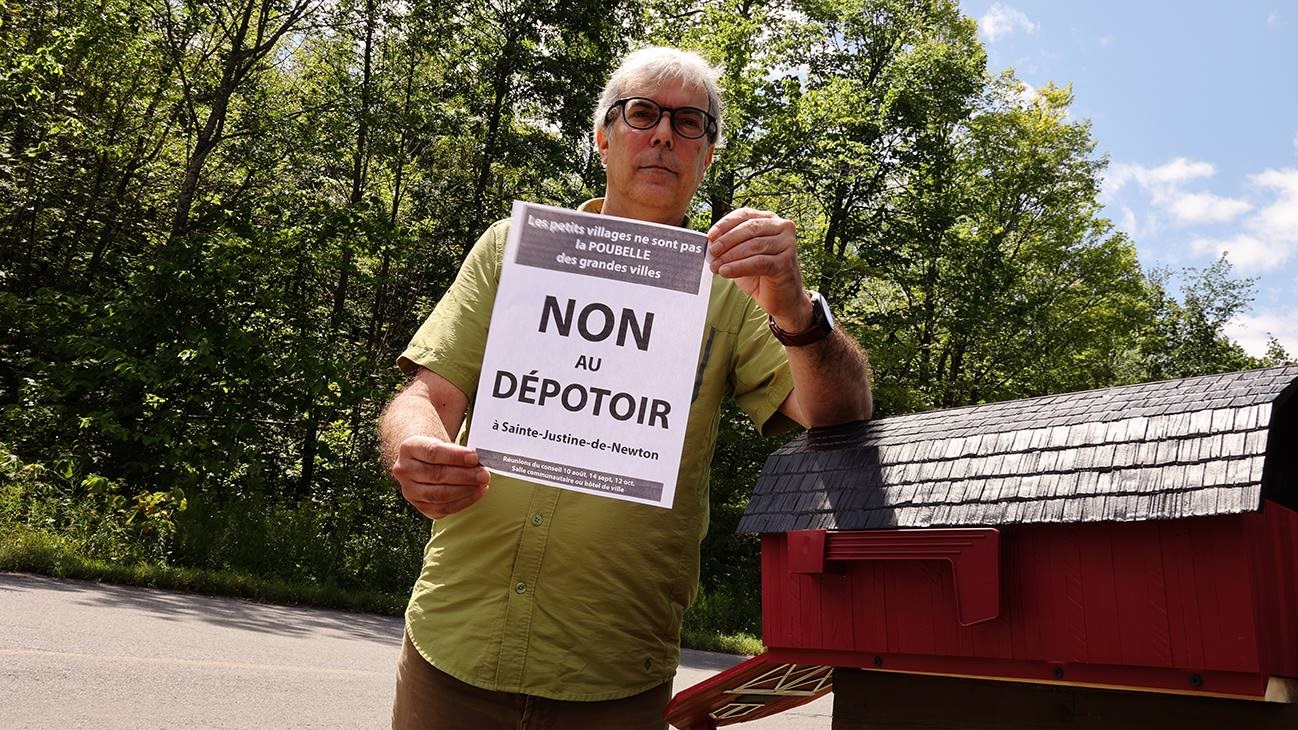 Un citoyen monte aux barricades contre le projet de plateforme de compostage de Sainte-Justine-de-Newton