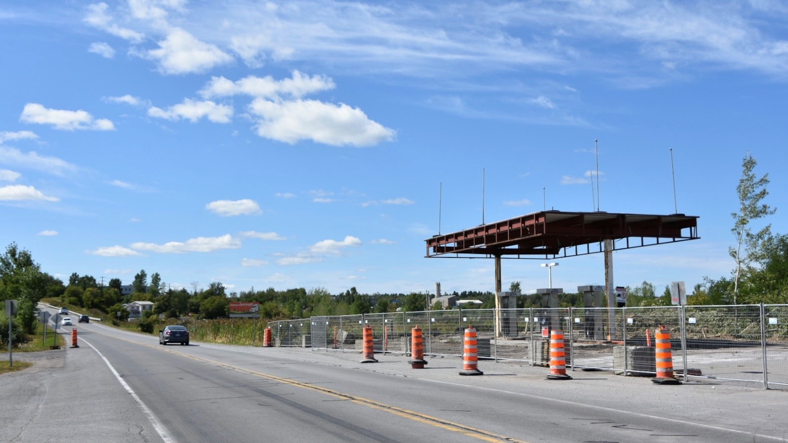 L’ancienne station-service sur Cité-des-Jeunes sera finalement démantelée