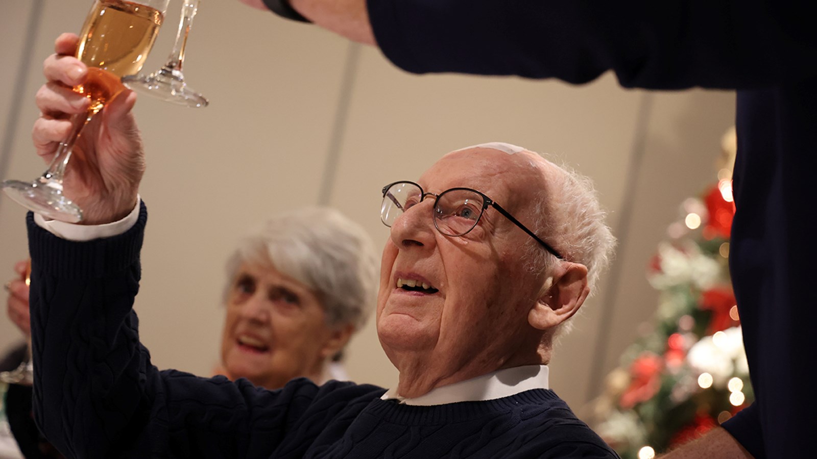 Un vétéran de la guerre et résident du Chartwell célèbre son 100e anniversaire
