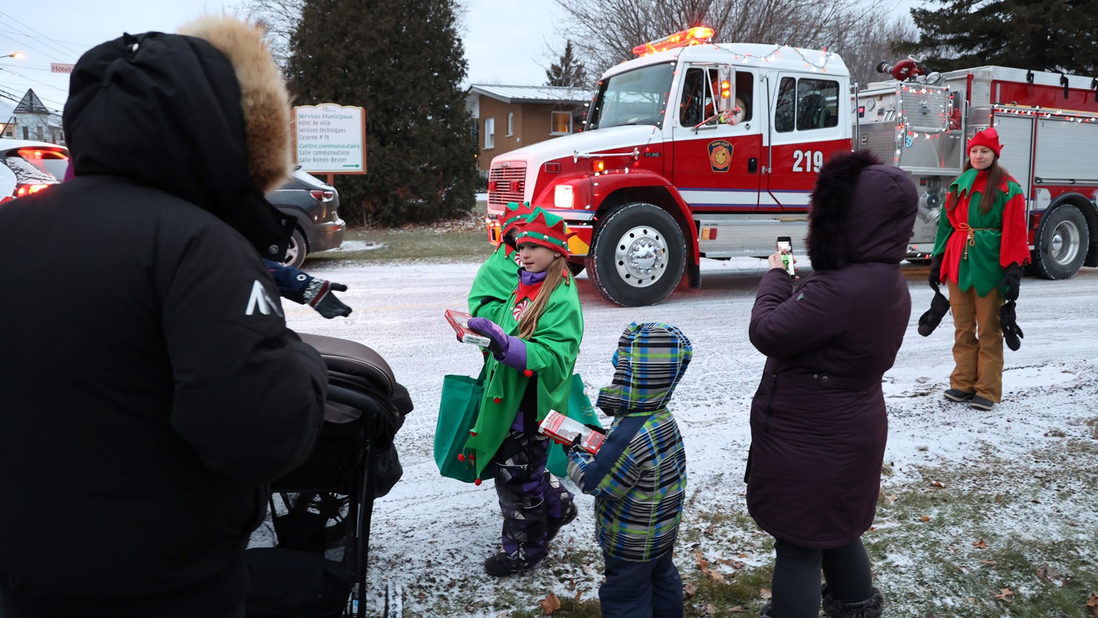 Après Saint-Polycarpe, le père Noël était de passage à Saint-Clet samedi