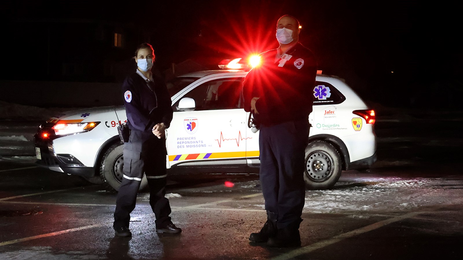 Malgré le couvre-feu, deux bénévoles de l’organisme Premiers répondants des Moissons répondent aux appels de citoyens de Saint-Étienne-de-Beauharnois, Beauharnois et Léry.