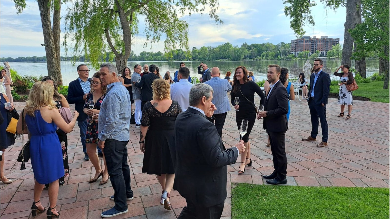 La résilience des entrepreneurs est soulignée au Gala Retrouvailles
