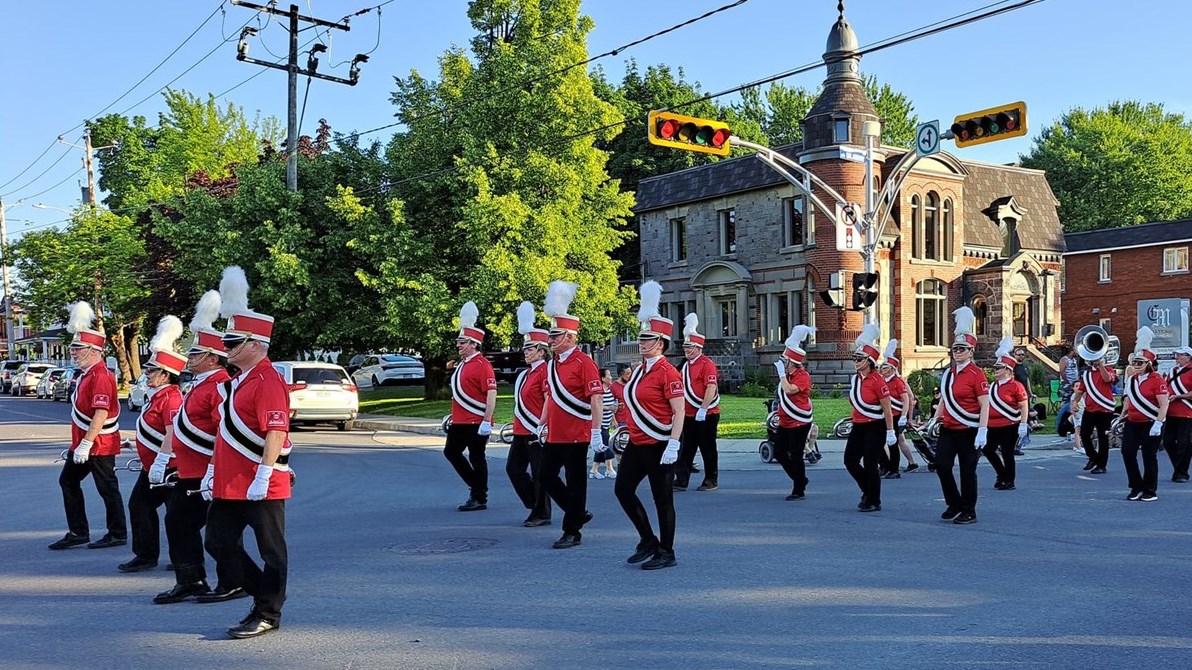 Retour en images sur le défilé de la Saint-Jean-Baptiste à Salaberry-de-Valleyfield