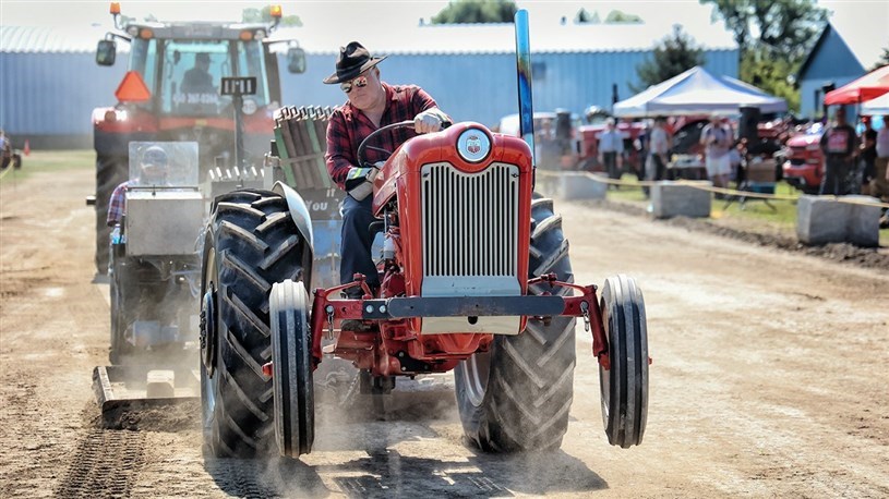 L'Agro-Parc Pont-Château vibrera au son des tracteurs antiques