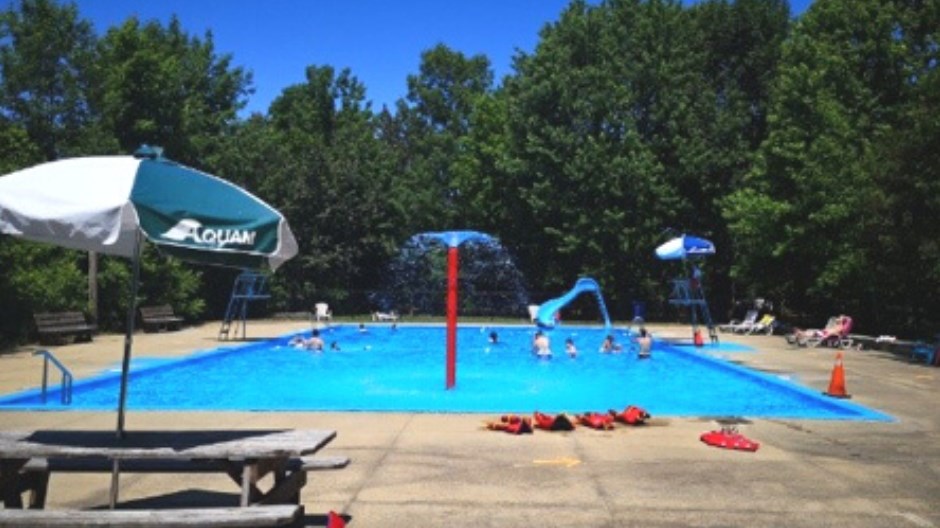 La piscine intermunicipale de Coteau-du-Lac menacée de fermeture