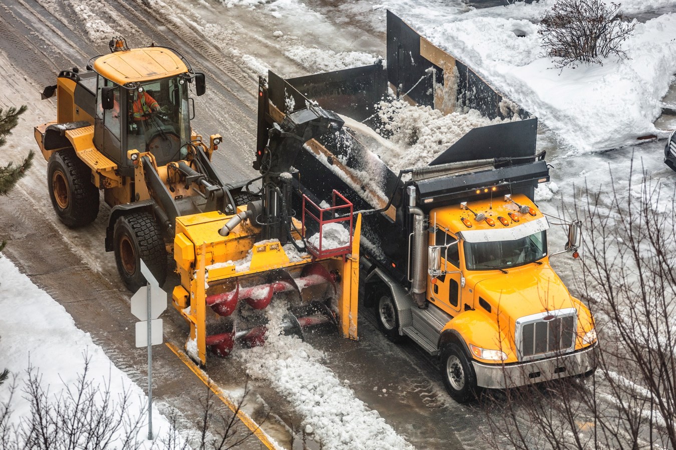 Opération soufflage de neige à Rigaud