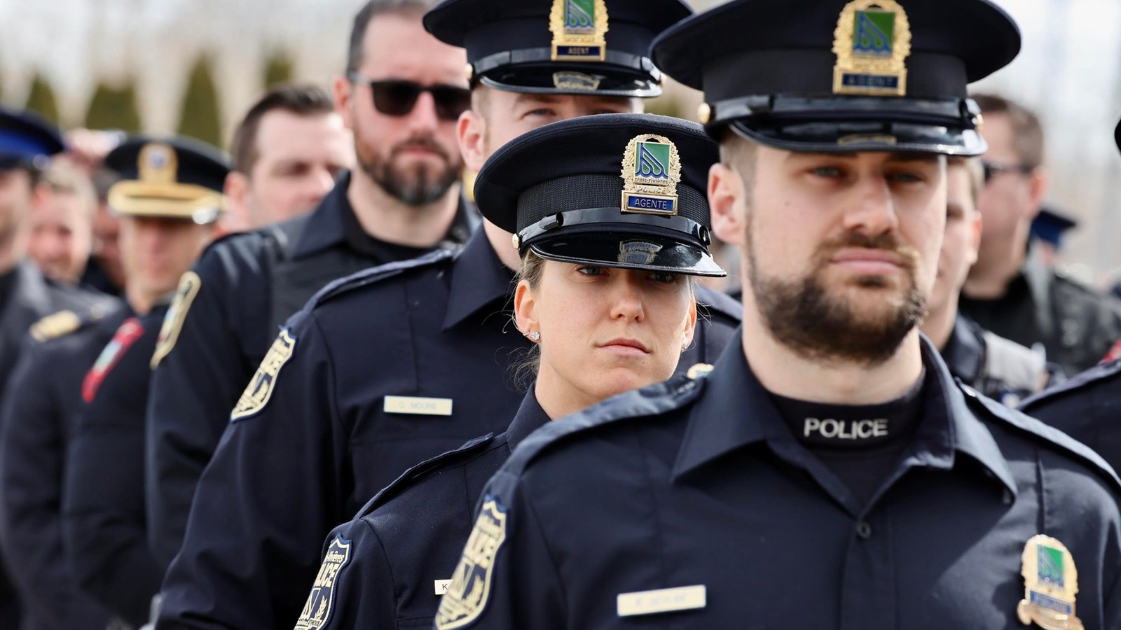 Des policiers de la région participent au dernier hommage à Maureen Breau