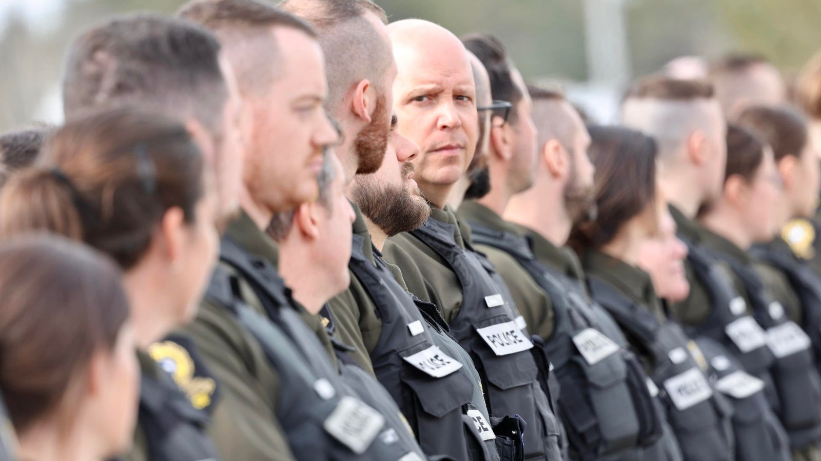 Des policiers de la région participent au dernier hommage à Maureen Breau