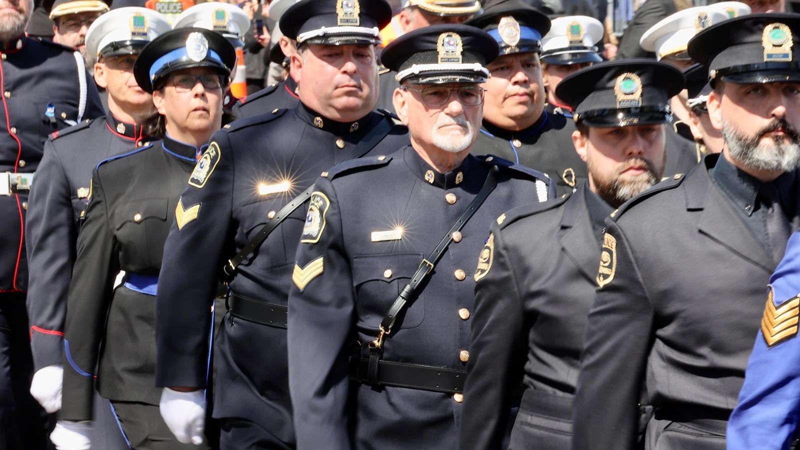 Des policiers de la région participent au dernier hommage à Maureen Breau
