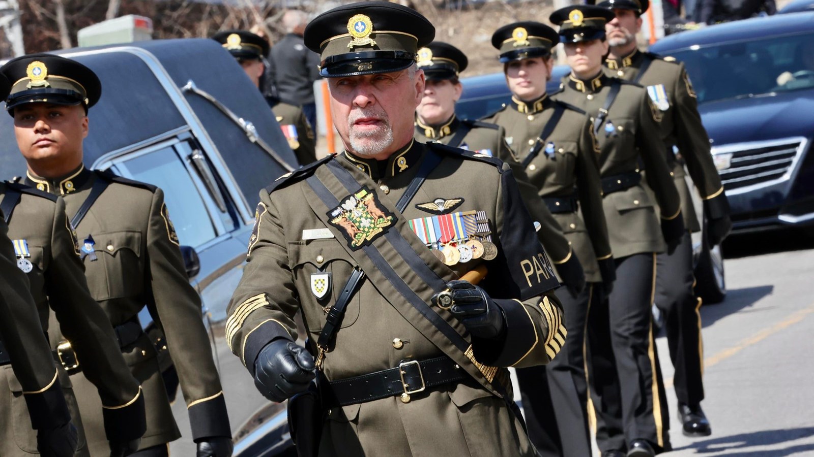 Des policiers de la région participent au dernier hommage à Maureen Breau