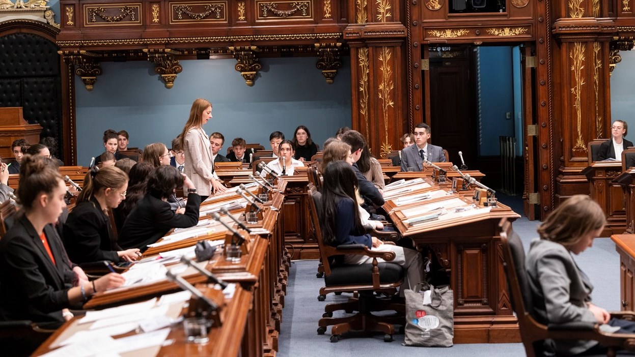 Des élèves de la Cité-des-Jeunes à l’Assemblée nationale