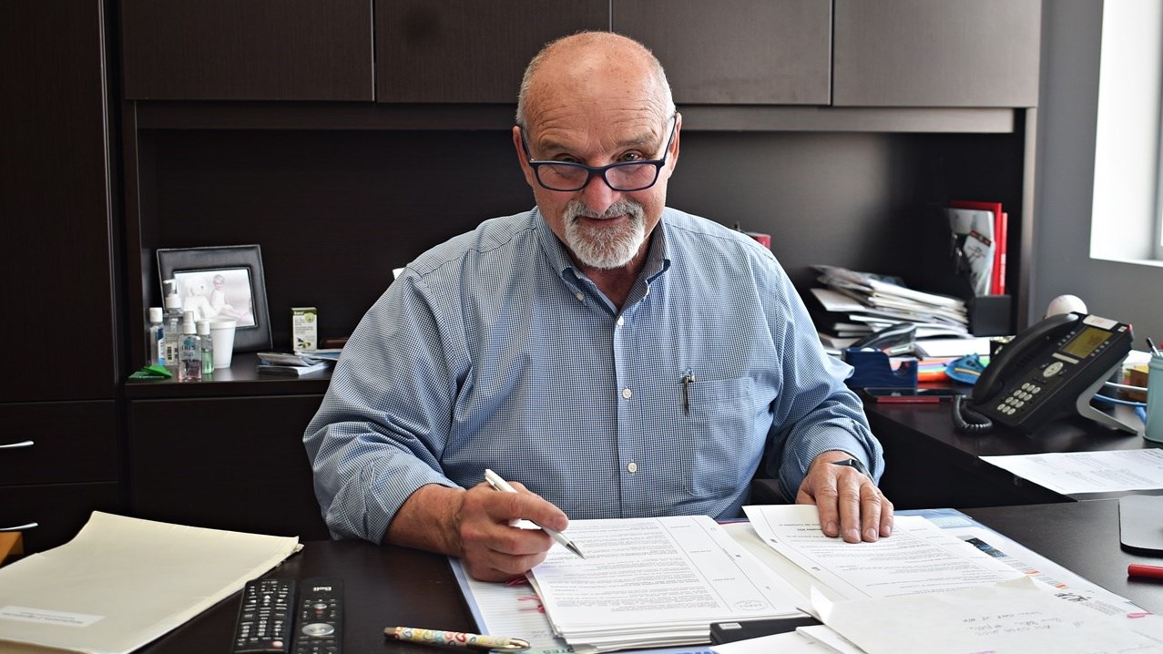 Vaudreuil-Dorion Mayor Guy Pilon wants the province to ease weekday traffic jams on the Ile-aux-Tourtes bridge.