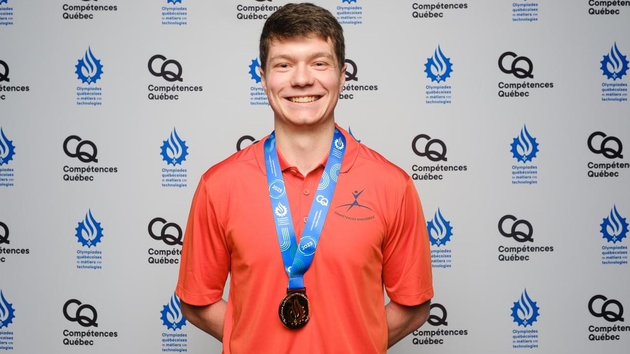 Matis Blais du Centre de formation professionnelle Paul-Gérin Lajoie de Vaudreuil-Dorion a remporté les honneurs dans la catégorie Mécanique de véhicules lourds lors de la 16e Olympiades québécoises des métiers et des technologies