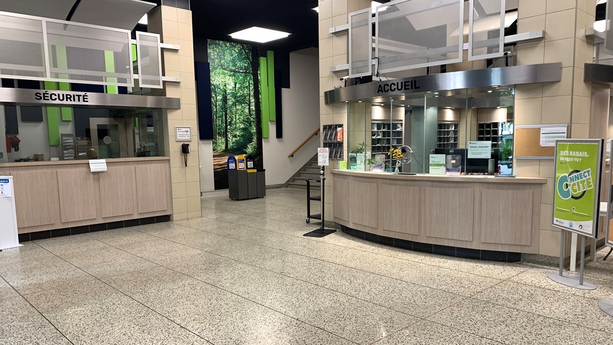 Le hall d'entrée a été remis au goût du jour dans les derniers mois