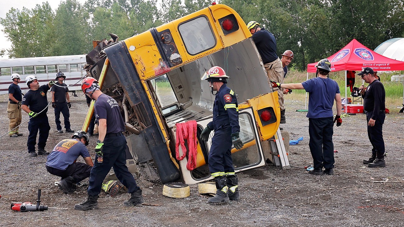 The fire departement Pincourt/ Notre-Dame-de-l'Île-Perrot hosts a unique specialized training course