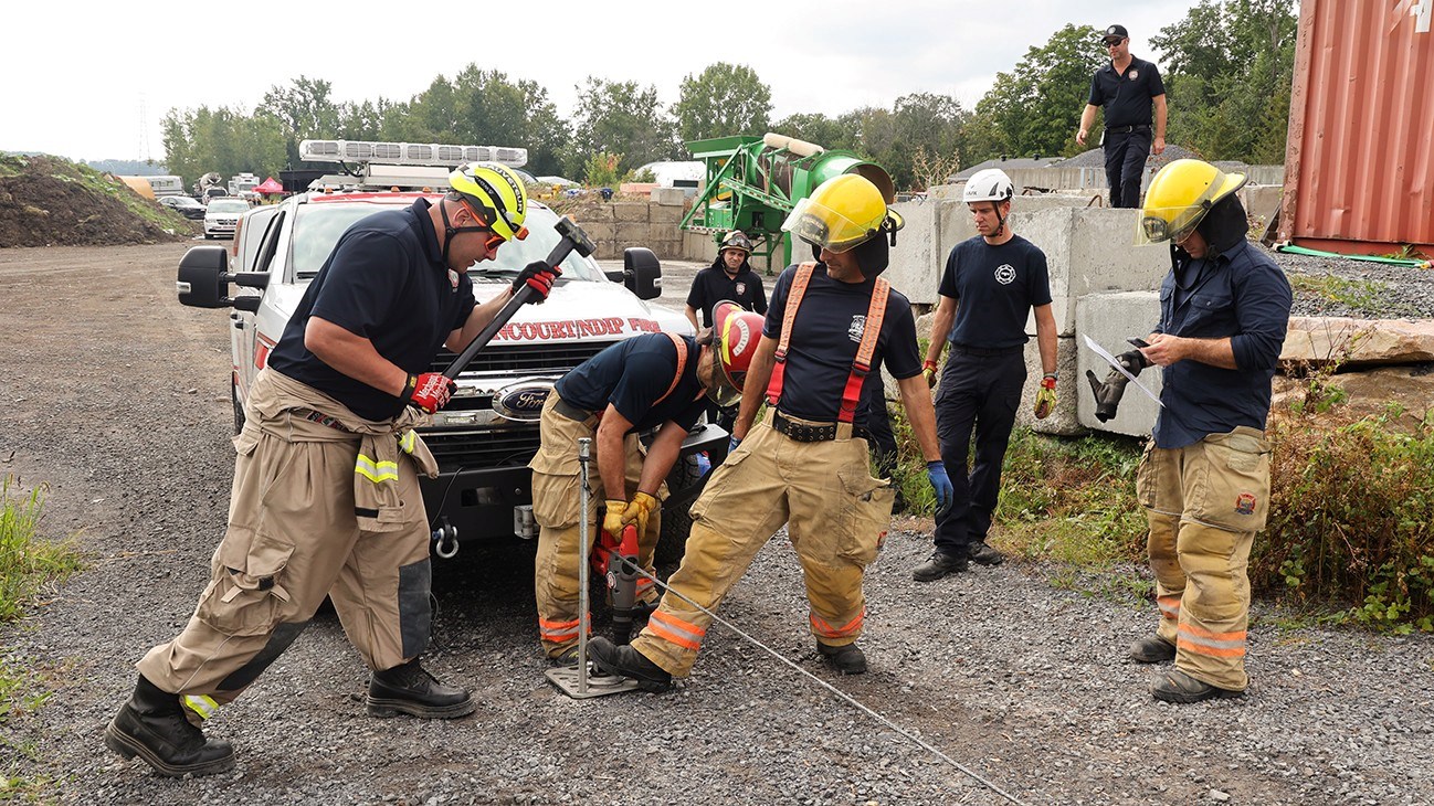 The fire departement Pincourt/ Notre-Dame-de-l'Île-Perrot hosts a unique specialized training course